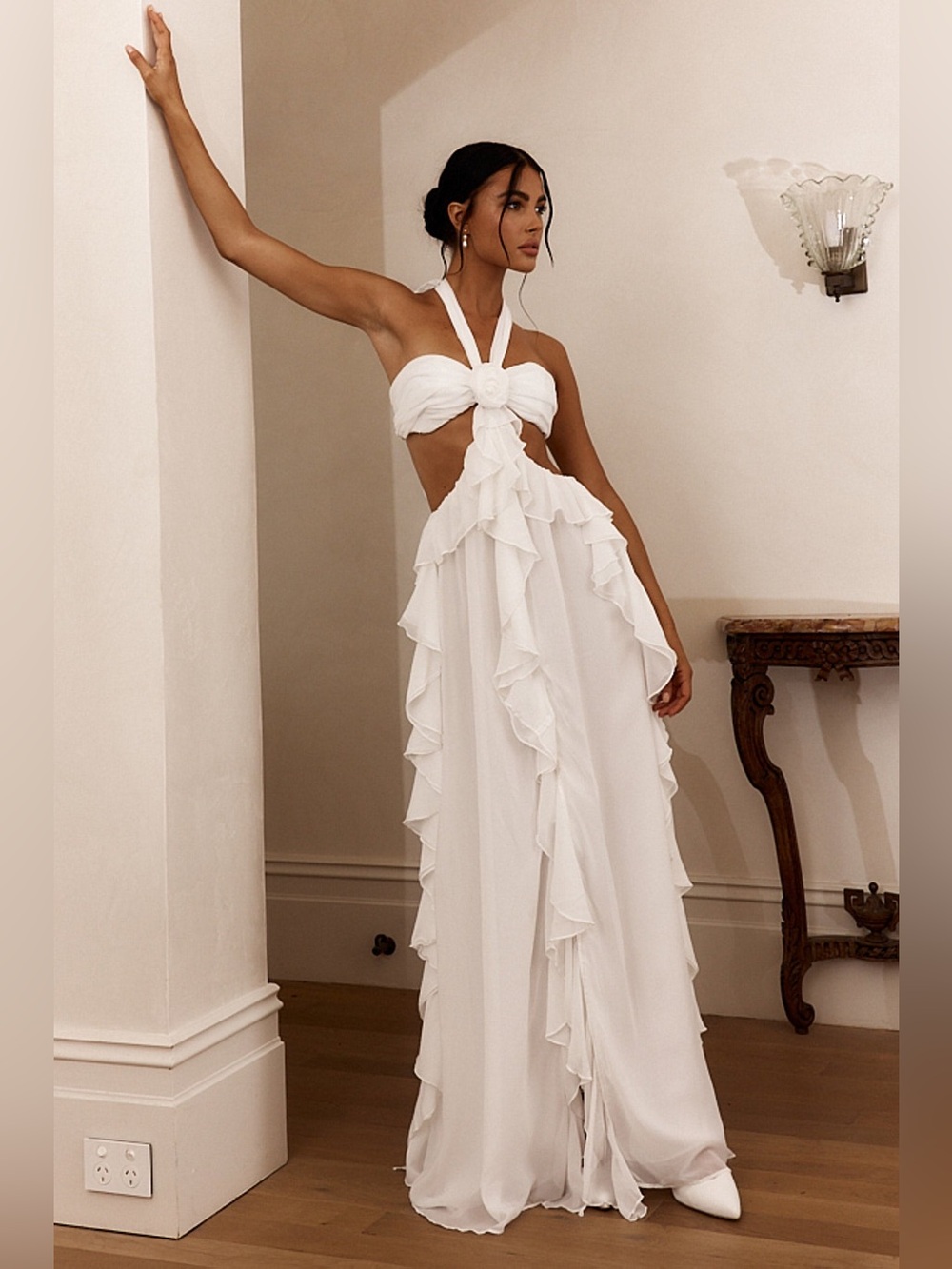 Selfie Leslie Santiago Cut-Out Ruffle Maxi Dress White sz Small